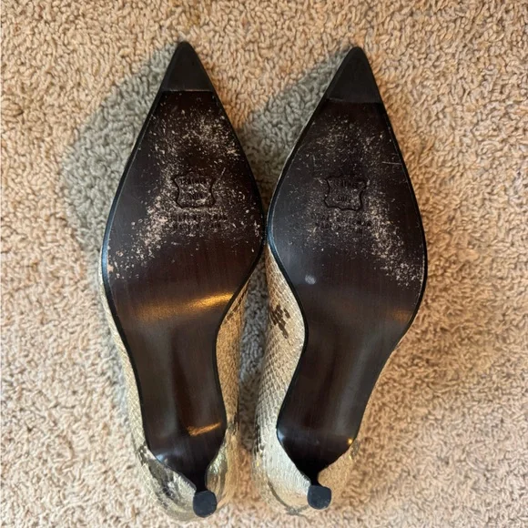 Stuart Weitzman Gold Sparkle Snakeskin Heels – Women’s 10M - Picture 4 of 8